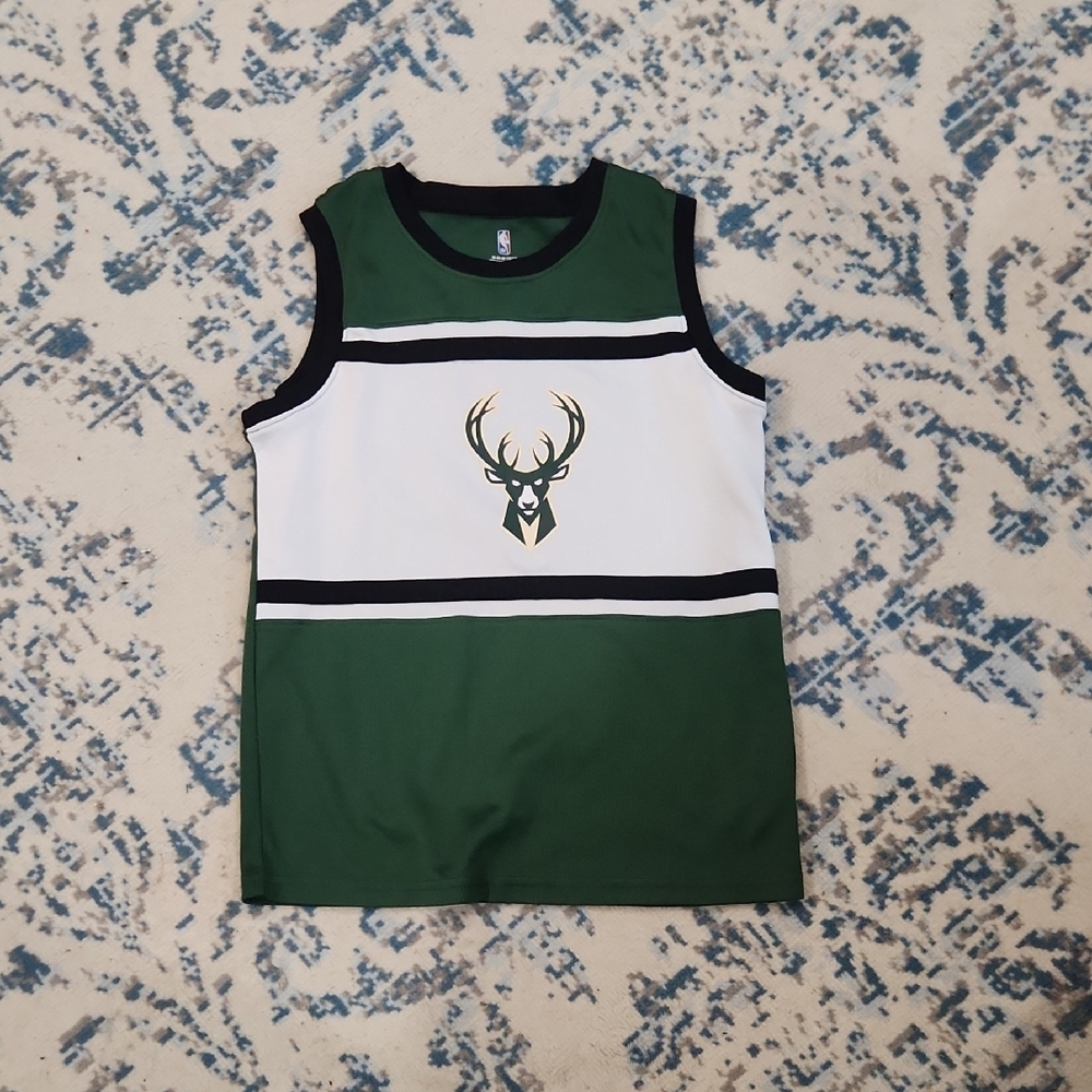 NBA Youth Med. Milwaukee Bucs Green/White Tank Top w/Deer Logo Giannis